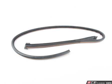 ES#129855 - 51718219554 - E36 Door Seal - Right - Dunkel Beige/Dark Beige. Rubber strip located on the lower portion of the passenger door sill - Genuine BMW - BMW