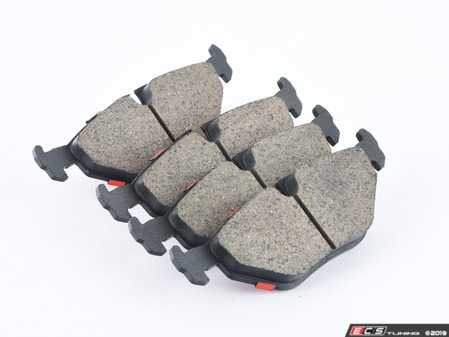 ES#3706813 - 34216761281 - E39 Rear Brake Pad Set - Quality replacement brake pads from an original equipment supplier - Brembo - BMW