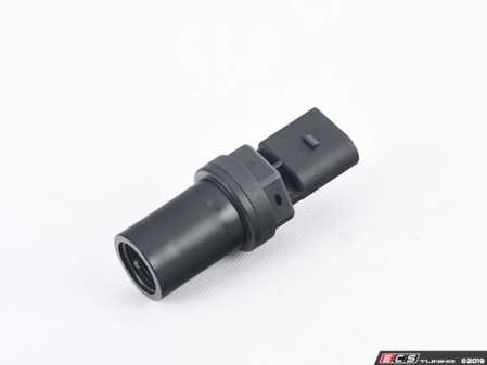 ES#3468546 - 357919149B - Vehicle Speed Sensor (G22) - Keep your speedometer operational with this replacement. - URO - Volkswagen