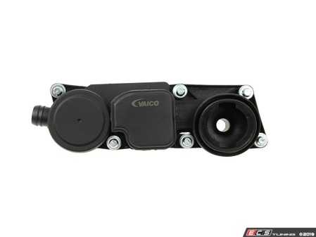 ES#3987605 - 6460101462 - 05-06 W211 E320 Oil Separator  - Located on the top of the cylinder head - Vaico - Mercedes Benz
