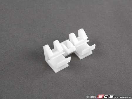 ES#92903 - 51317046633 - Clip - Priced Each - To clip in the side of the front lower widow trim - Genuine MINI - MINI