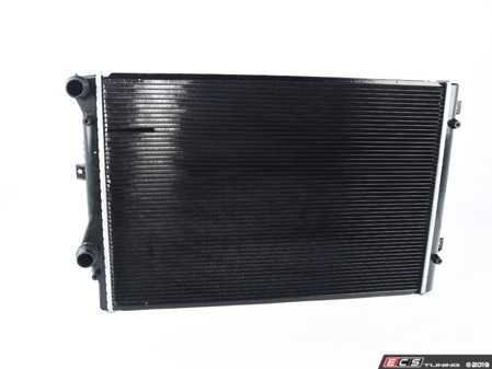 ES#3545360 - 3626 - Radiator - Keep your engine running cool with a new radiator - CSF - Volkswagen