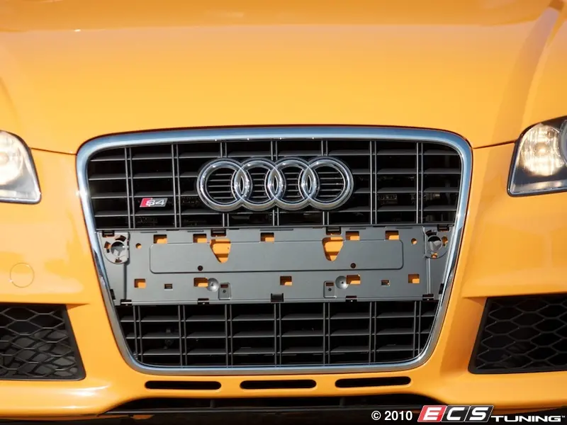 Genuine Volkswagen Audi - 8E0853651K1RR - S4 Grille Assembly