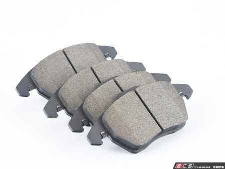 ES#3148370 - 0986424825 - EuroLine Front Brake Pad Set - Vehicle-specific formula pads for consistent factory braking performance - Bosch - Volkswagen