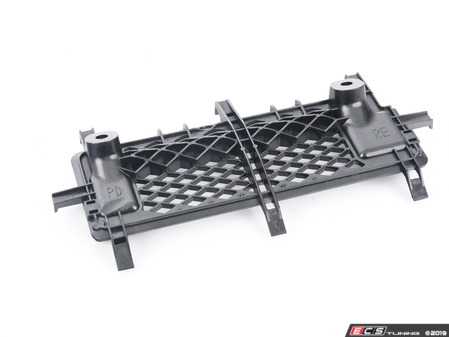 ES#181566 - 65136951986 - BRACKET, HEADLINING - Genuine BMW - BMW
