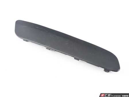 ES#3984775 - 951407-8 - Front Bumper Molding - Right - Trim molding located under headlight before lower grille - Bremmen Parts - Volkswagen