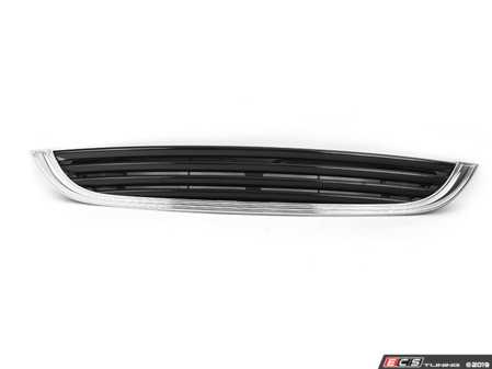 ES#77065 - 51131490375 - Upper Grille Full Section Black With Chrome Indented Top - Priced Each - Restore your factory black MINI grille - Genuine MINI - MINI