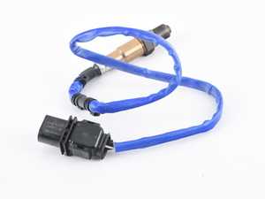 ES#2808560 - 95560616801 - OEM Pre-Catalyst Oxygen Sensor - Priced Each - Fitment before the catalyst on either side - Two required - Bosch - Porsche