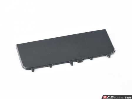 ES#2542852 - 51417250307 - COVER FOR CLOSING RE - Genuine BMW - BMW