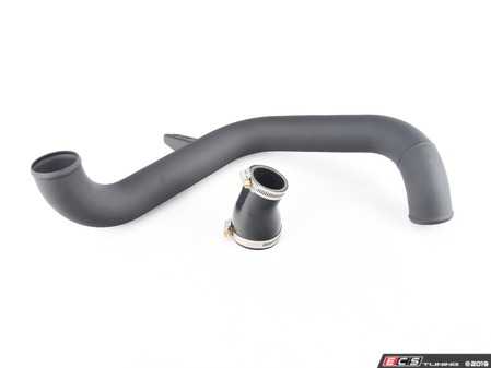 ES#4004397 - AMS.21.09.0003-1 - Golf R MK7 Turbo Charge Pipe - 85% larger inlet, and almost 10% larger outlet removes the bottleneck in the charge air system. The charge pipe is a complete bolt on kit that fits as good as the stock piece which means no cutting or trimming! - AMS Performance - Audi Volkswagen