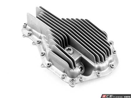 ES#2786580 - 33132284835 - Differential Oil Pan - This is the bottom finned cover for the rear differential. - Genuine BMW - BMW