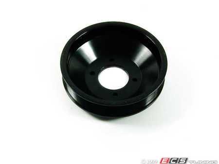 ES#24390 - 11511730554 - Water Pump Pulley - Located behind the fan blade, fan clutch bolts to this pulley - Genuine BMW - BMW