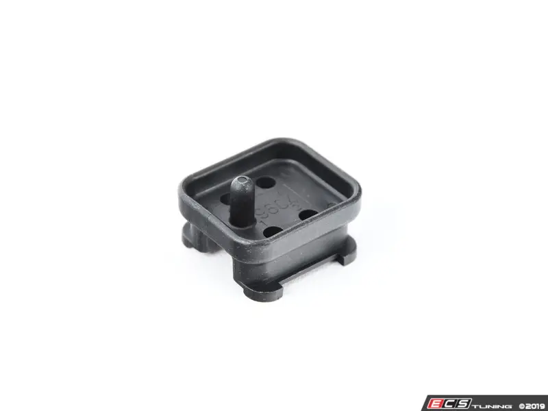 Genuine Mercedes Benz - 0095455228 - PLUG HOUSING - (NO