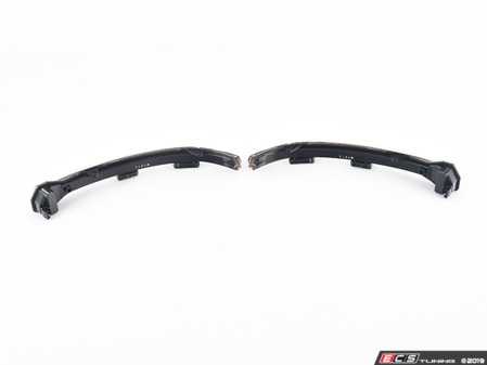 ES#3992142 - 5G0052215A - LED Dynamic Turn Signals - Add dynamic LED signals to your MK8. - Genuine Volkswagen Audi - Volkswagen