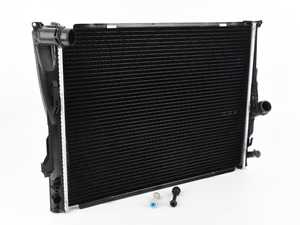 ES#3545371 - 3718 - Radiator - Standard replacement radiator - CSF - BMW