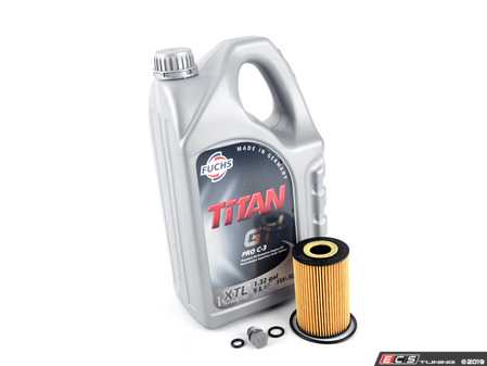 ES#3144642 - 03L115562ZKT - Oil Service Kit - Featuring Hengst oil filter and Fuchs 5w-30 engine oil - Assembled By ECS - Volkswagen