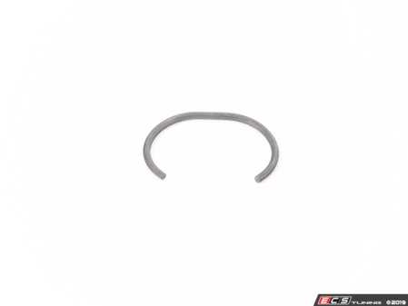 ES#1861043 - 7E0407297 - Securing Ring - Priced Each - Used to secure the inner stub of the axle. 31.2mm X 1.8mm - Genuine Volkswagen Audi - Volkswagen