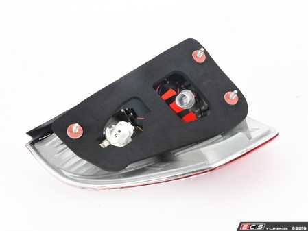 ES#174594 - 63217162212 - E83 Tail Light - Right - Body mounted tail light - Genuine BMW - BMW