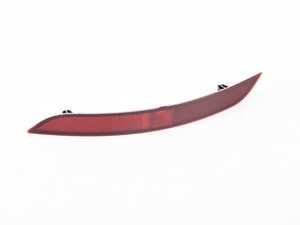 ES#3150795 - 8V5945105D - Rear Bumper Reflector - Left - Red plastic reflector mounted on the rear bumper cover - Genuine Volkswagen Audi - Audi