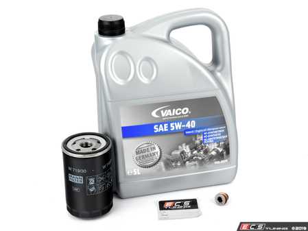 ES#3142528 - MK64C3KKT - Oil Service Kit - Includes standard Mann oil filter and Vaico 5w-40 oil - Assembled By ECS - Volkswagen