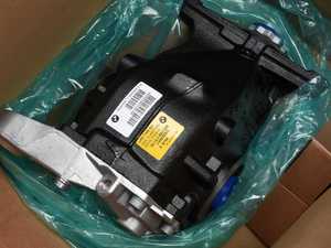 ES#4057396 - 33107592006KT - Rear Differential - Priced Each  - Price Includes a $300.00 Core Charge - Genuine BMW - BMW