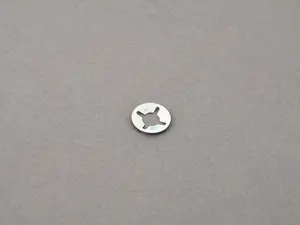 AXIAL SECURING CLIP