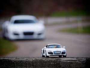 ES#2143404 - AHS574 - Audi R8 5.2L V10 1:43 Scale Model - White (NO LONGER AVAILABLE) - Add this white R8 V10 to your auto collection today  - Audi Collection - 
