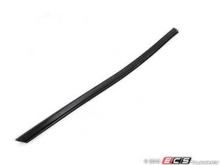 ES#95917 - 51367740106 - Rear Quarter Window Seal - right  - Seals the window to the B pillar - Genuine BMW - BMW
