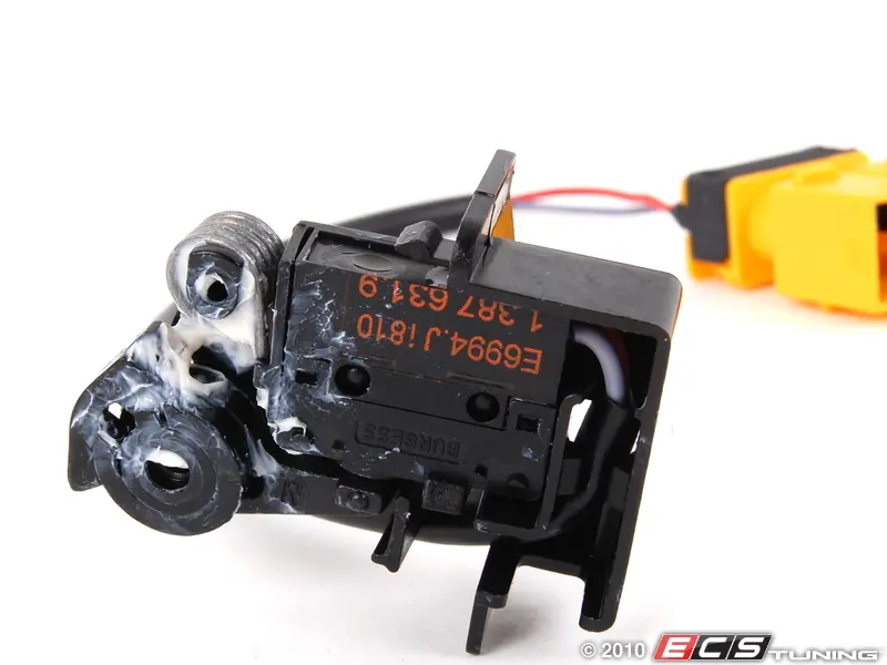 スイッチ Genuine BMW - 51218208424 - E36 Front Door Micro switch - Right