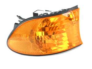 ES#3039031 - 63138379108 - E38 Turn Indicator - Right - (NO LONGER AVAILABLE) - Amber lens indicator located next to the right head light - Magneti Marelli - 