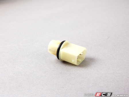 ES#173693 - 63141376979 - Bulb Socket - Priced Each - Fits front corner marker - Genuine BMW - BMW