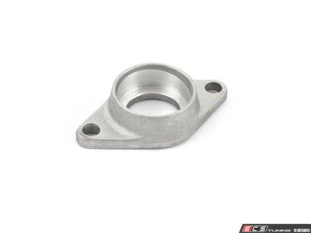ES#3613007 - 11517509170 - Connection Flange - Seals to the side of the engine block near from the water pump line - URO - MINI