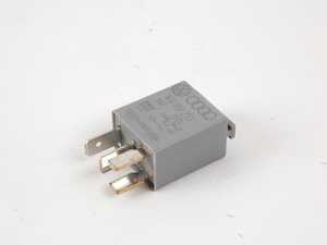 ES#257146 - 1k0951253 - Relay - 449 - Heater mirror, horn, auxiliary water pump relay for some vehicles - Genuine Volkswagen Audi - Volkswagen