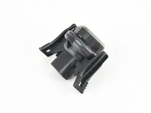 SOCKET