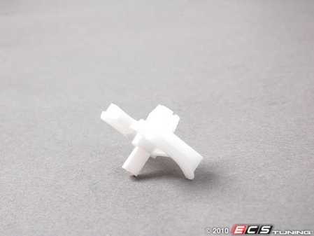 ES#77482 - 51131908689 - 7-CLIP - Genuine BMW - BMW