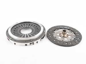 ES#2710233 - 96411691102 - Clutch Kit - Includes clutch disc and pressure plate - Sachs - Porsche