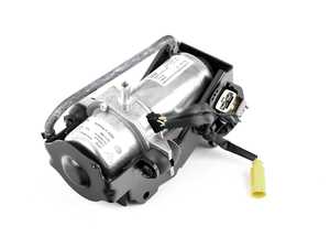 ES#3255913 - 7P0614215B - Power Brake Booster Vacuum Pump - More and more cars are moving to using an external brake vacuum pump to provide vacuum to the brake booster. Some can develop vacuum leaks or even oil leaks. - Genuine Porsche - Porsche