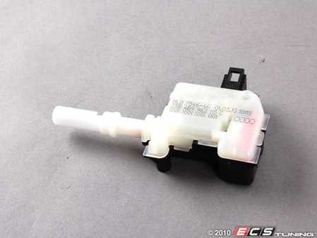 ES#375553 - 4B9962115C - Hatch Lid Actuator - Electrical actuator that unlatches you vehicles trunk - Genuine Volkswagen Audi - Audi