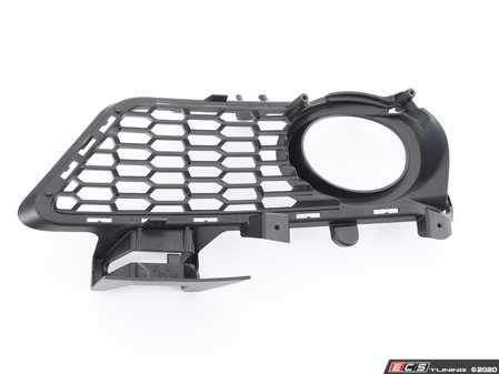 ES#2994312 - 51118062632 - Front Bumper Fog Light Grill - Right - Replace your damaged or missing fog light grille to restore the original look of your front bumper. - Genuine BMW - BMW