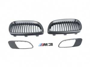 ES#3579199 - e9xm3blkKt2 - Black Out Kit - matte Black  - Adds matte black front kidney, side vents and a black M3 badge - Assembled By ECS - BMW