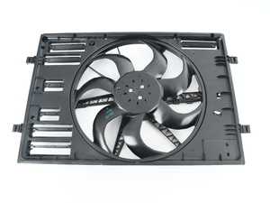 ES#3485863 - 5QM121203H - Auxiliary Fan Assembly - 445mm - Large single fan found behind the radiator - Genuine Volkswagen Audi - Volkswagen