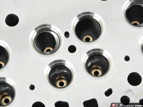 Genuine BMW - 11127810463 - Cylinder Head (11-12-7-810-463)
