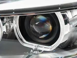 Adaptive Bi-Xenon Headlight Housing - Left