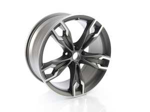 ES#3185140 - 36117855088 - Bmw Light Alloy Wheel Double Spoke 668M - 20" - Elevate your BMW's aesthetics and performance with the Genuine BMW Light Alloy Wheel Double Spoke 668M in a striking 20" size. This intricately designed alloy wheel perfectly complements your vehicle, offering a blend of style and functionality. Crafte - Genuine BMW - BMW