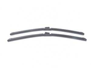 ES#4056102 - 2058205700 - Front Wiper Blade Set - Includes left and right front wiper blades - Bosch - Mercedes Benz