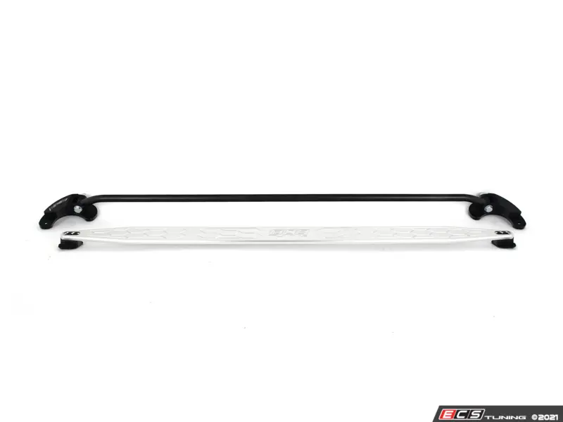 ECS - 024724ECS02-01KT - MK7 Front Strut Tower Bar Package