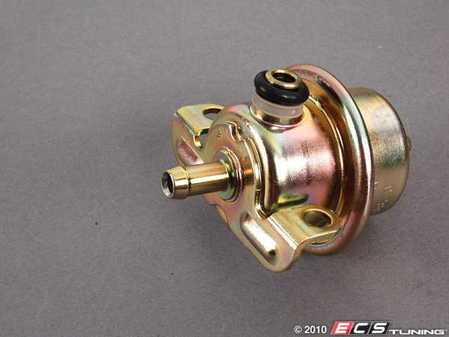 ES#252524 - 94411019804 - Fuel Pressure Regulator - Located on the fuel rail at the top of the motor. - Bosch - Porsche