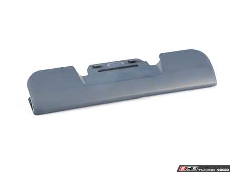 ES#76592 - 51127898122 - TRAILER HITCH FLAP - Genuine BMW - BMW
