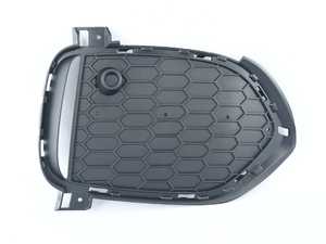 ES#2714596 - 51118064636 - GRILL, SIDE, CLOSED, RIGHT - Genuine BMW - BMW