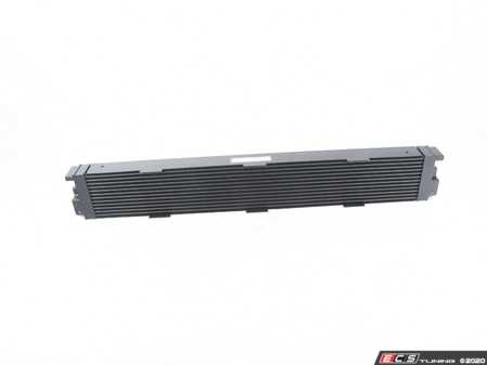 Uro Parts Radiatore Olio (oil Cooler) 068 117 021B – Montaggio Diretto, Materiali Di Alta Qualità
